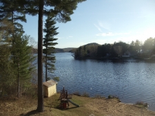 scuttle-butt-lodge-beach-view